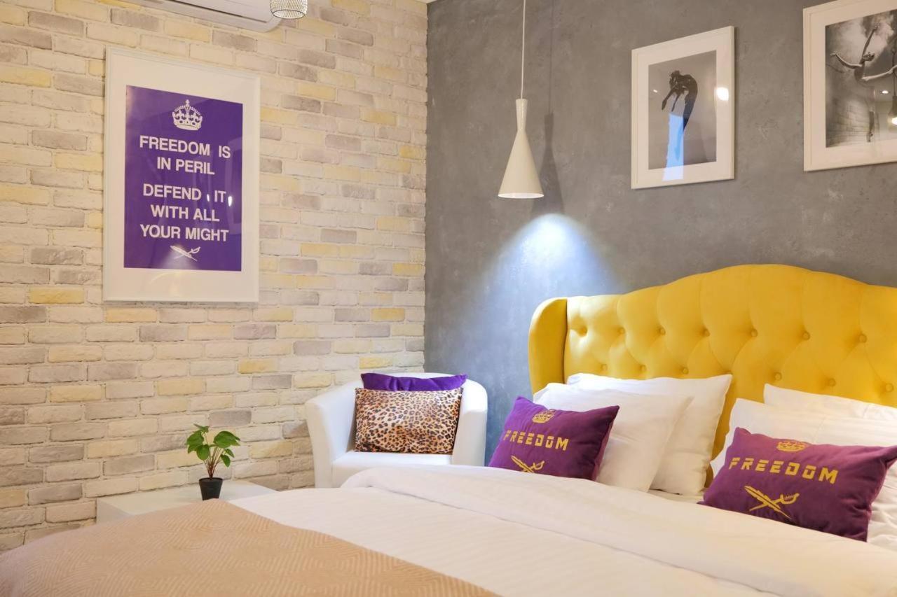 Don Papa Apartments In City Center Kiev Exterior foto